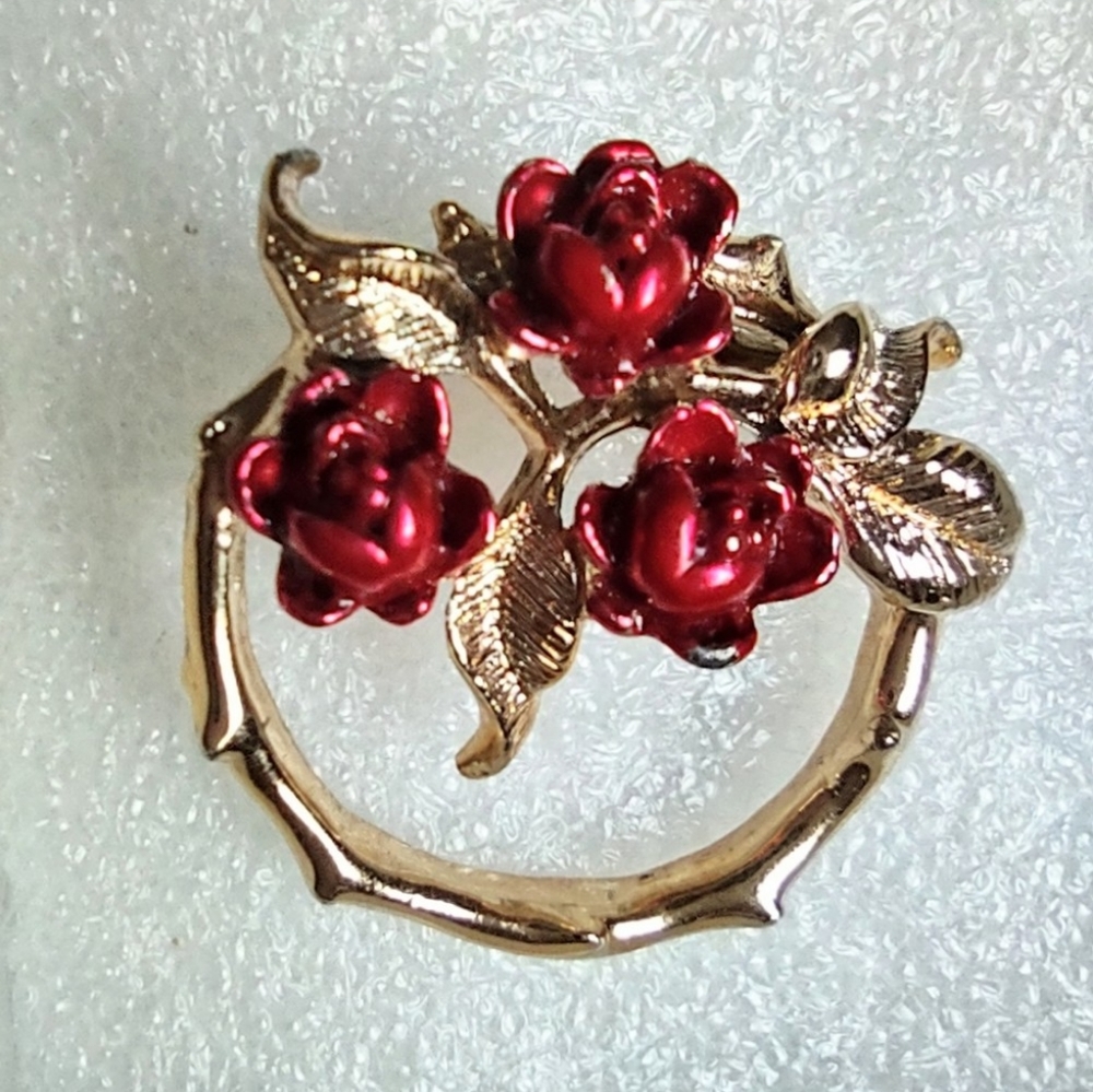 Gerry's Red Rose Goldtone Metal Vintage Brooch